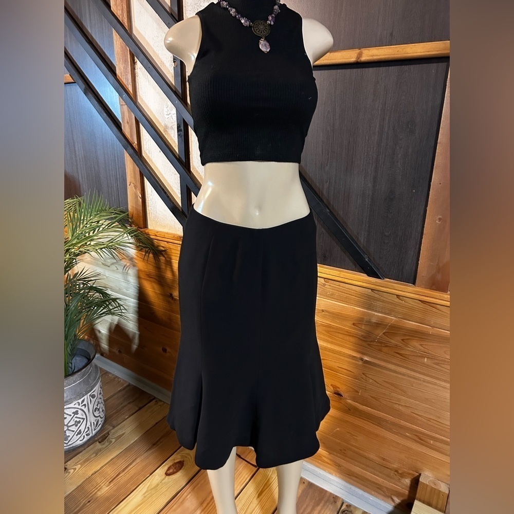 Kate Hill Black women’s mid skirt size 8